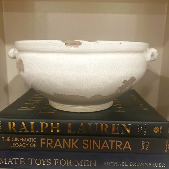 NWT Distressed Farmhouse Style Ivory Bowl With Crackle Glaze - Picture 7 of 8